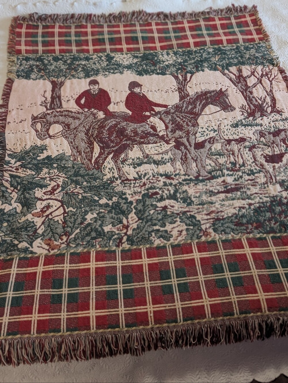 Vintage tapestry fringe throw blanket red/ green equestrian dogs fox hunt 60x44 - Picture 1 of 7